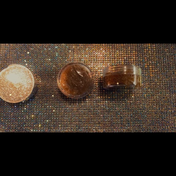 Lip Kit - Picture 3 of 5